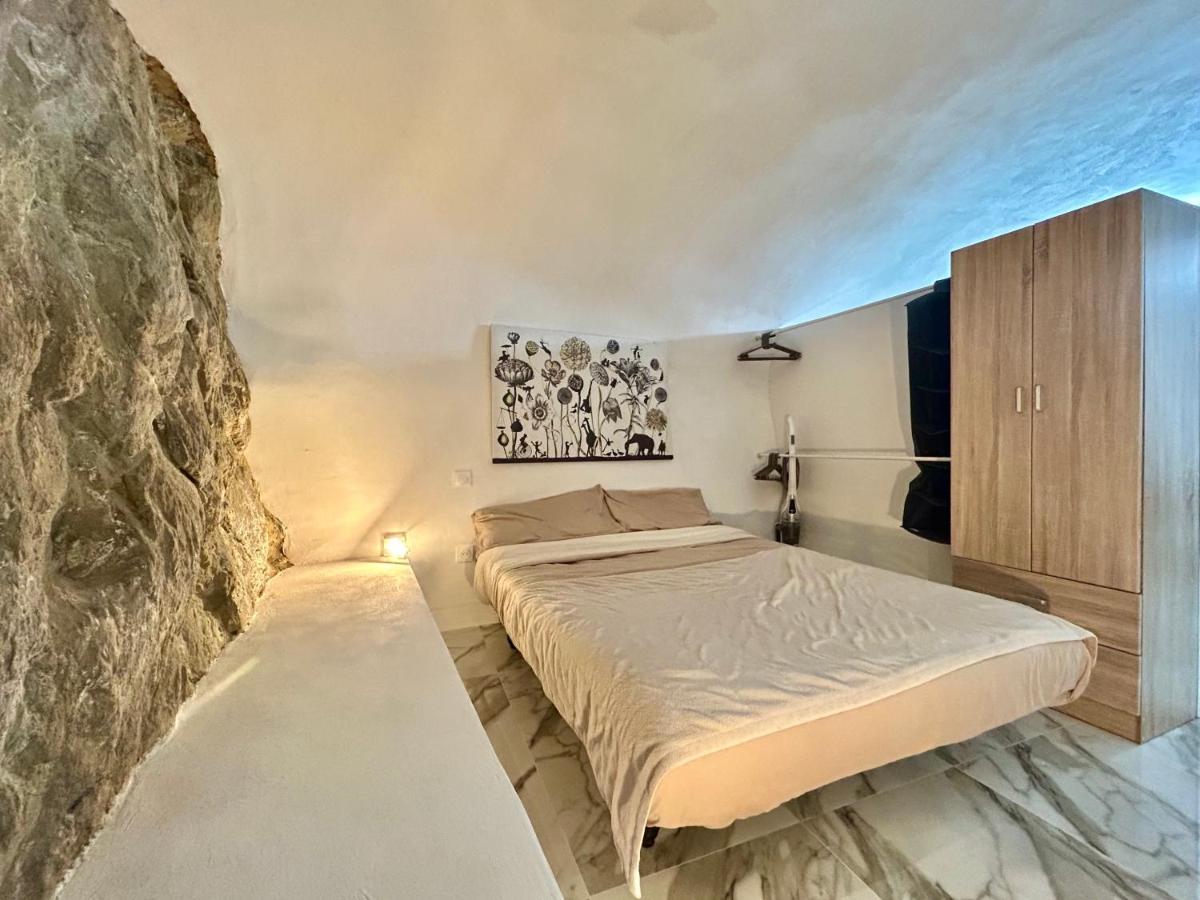 Cave House Apartment 芒通 外观 照片